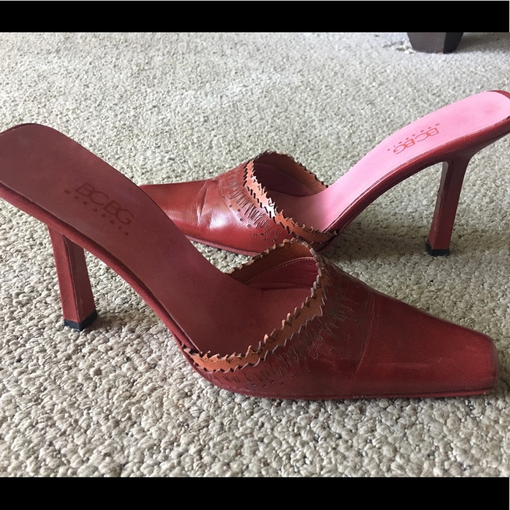 BCBG Maxazria Red Leather Pointy Toe Slides Mules